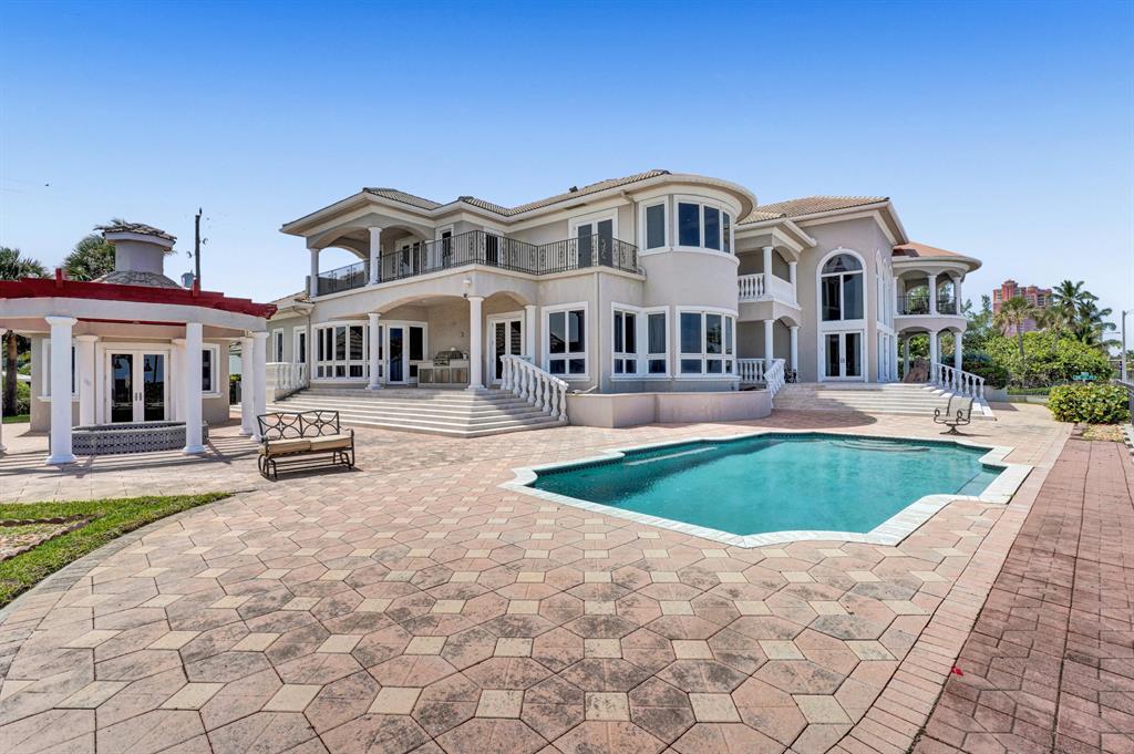 LAS OLAS BY THE SEA EXT - Residential
