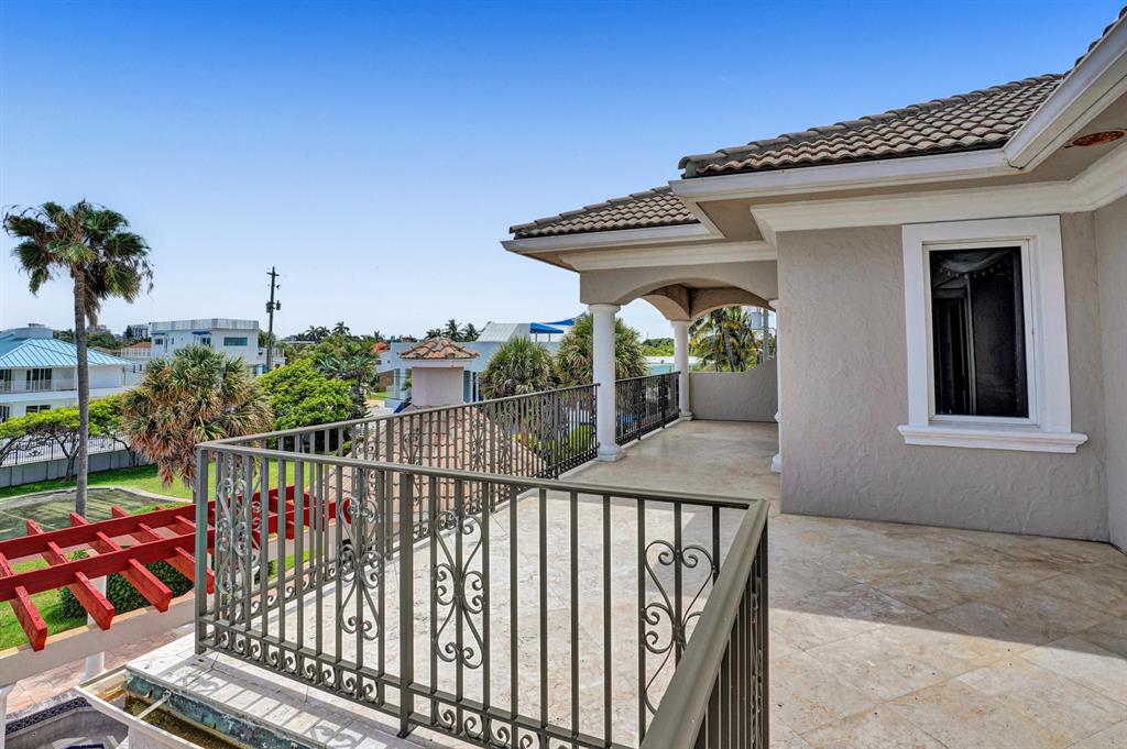 LAS OLAS BY THE SEA EXT - Residential