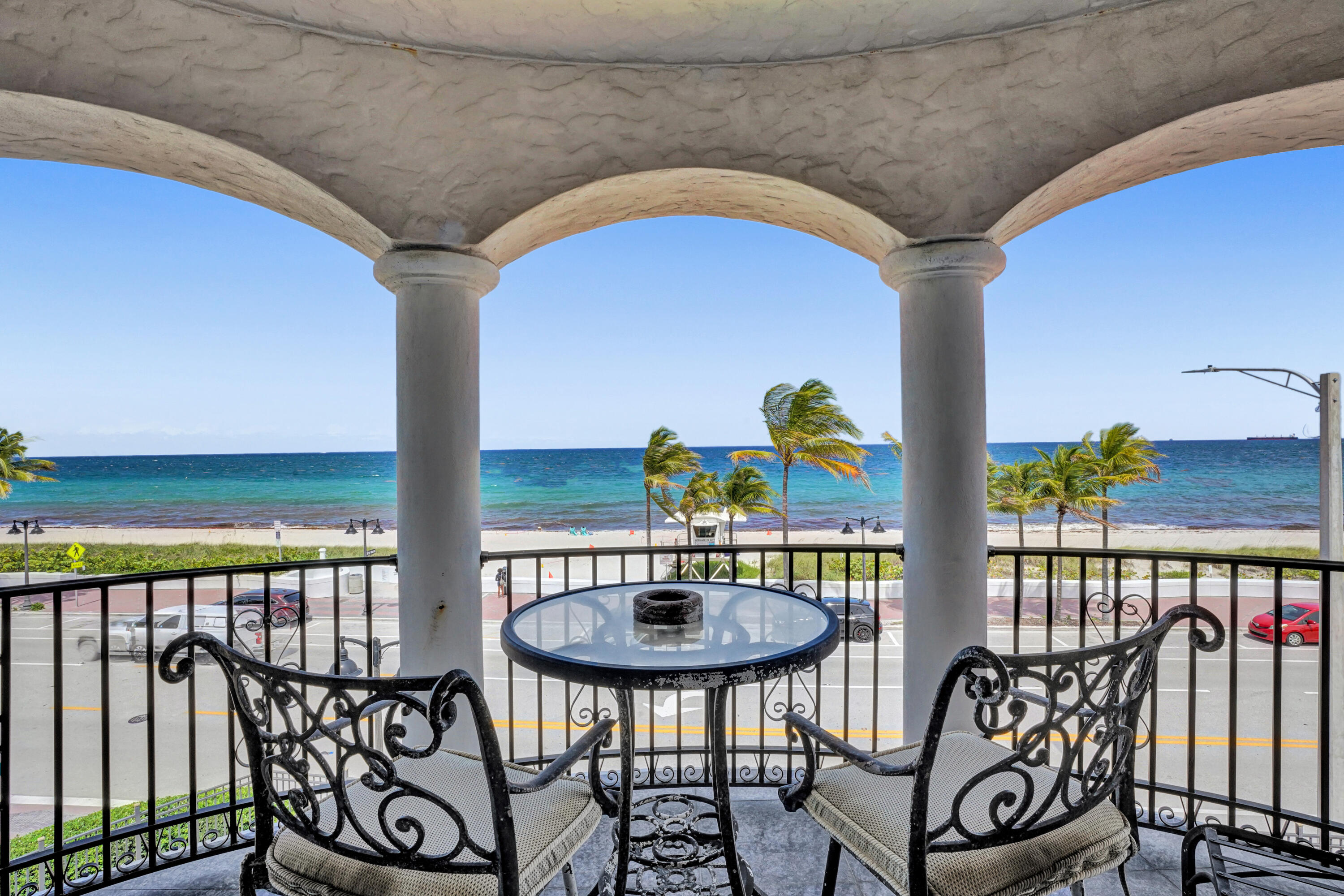 LAS OLAS BY THE SEA EXT - Residential