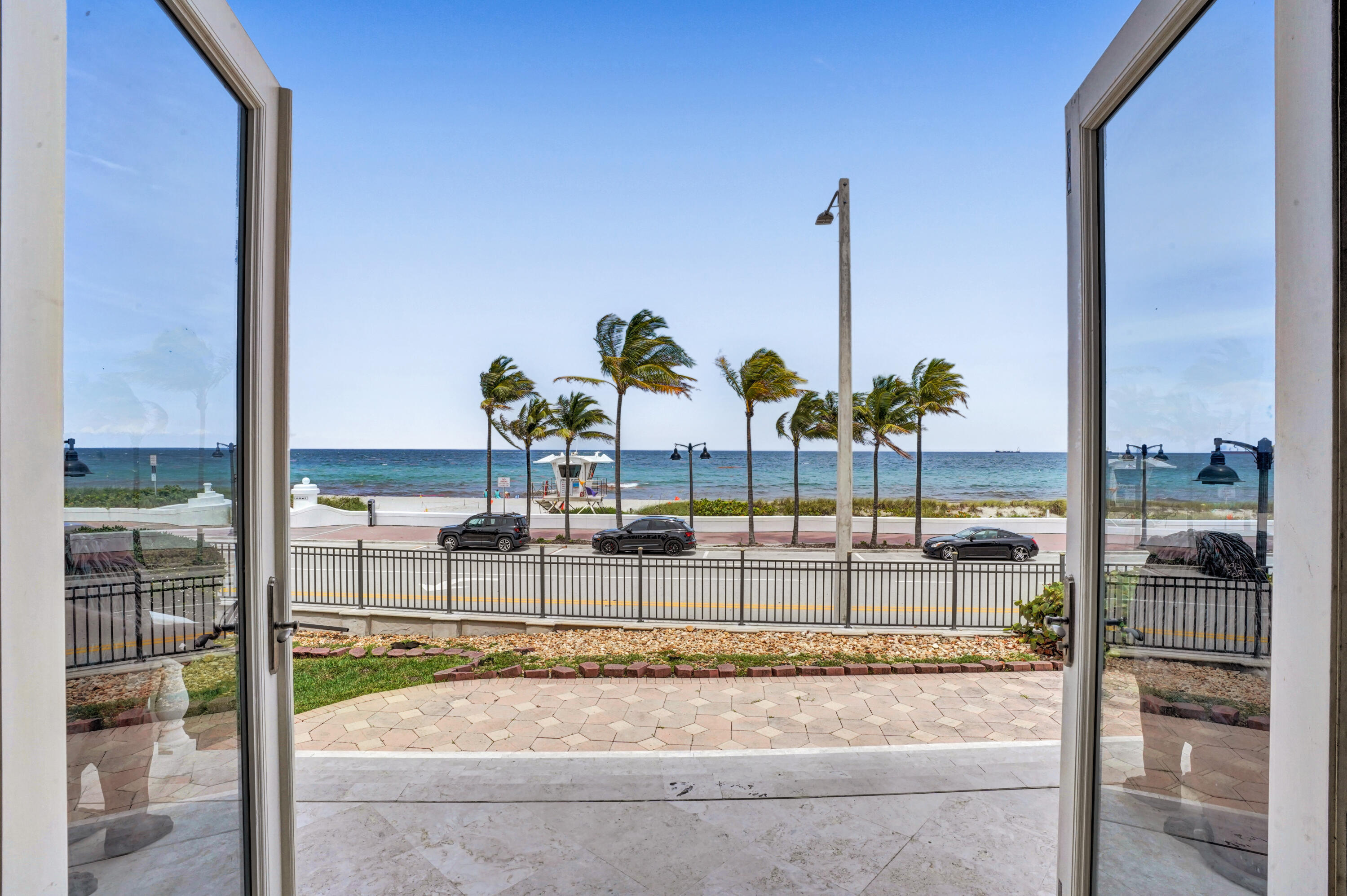 LAS OLAS BY THE SEA EXT - Residential