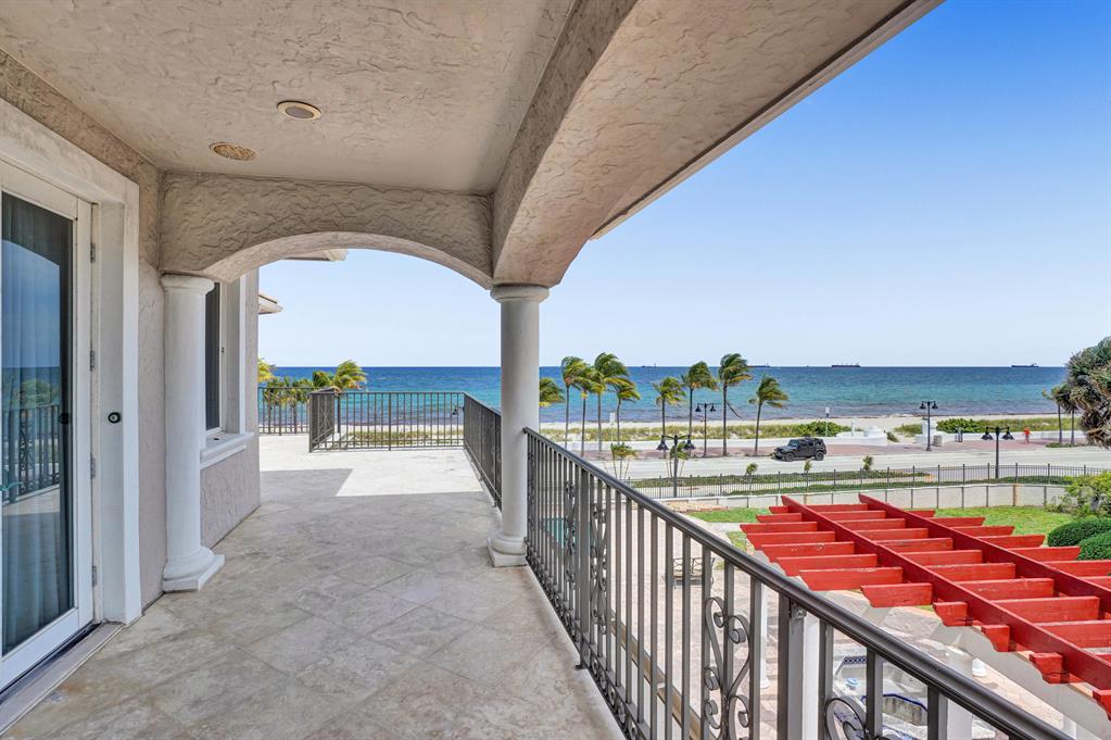 LAS OLAS BY THE SEA EXT - Residential