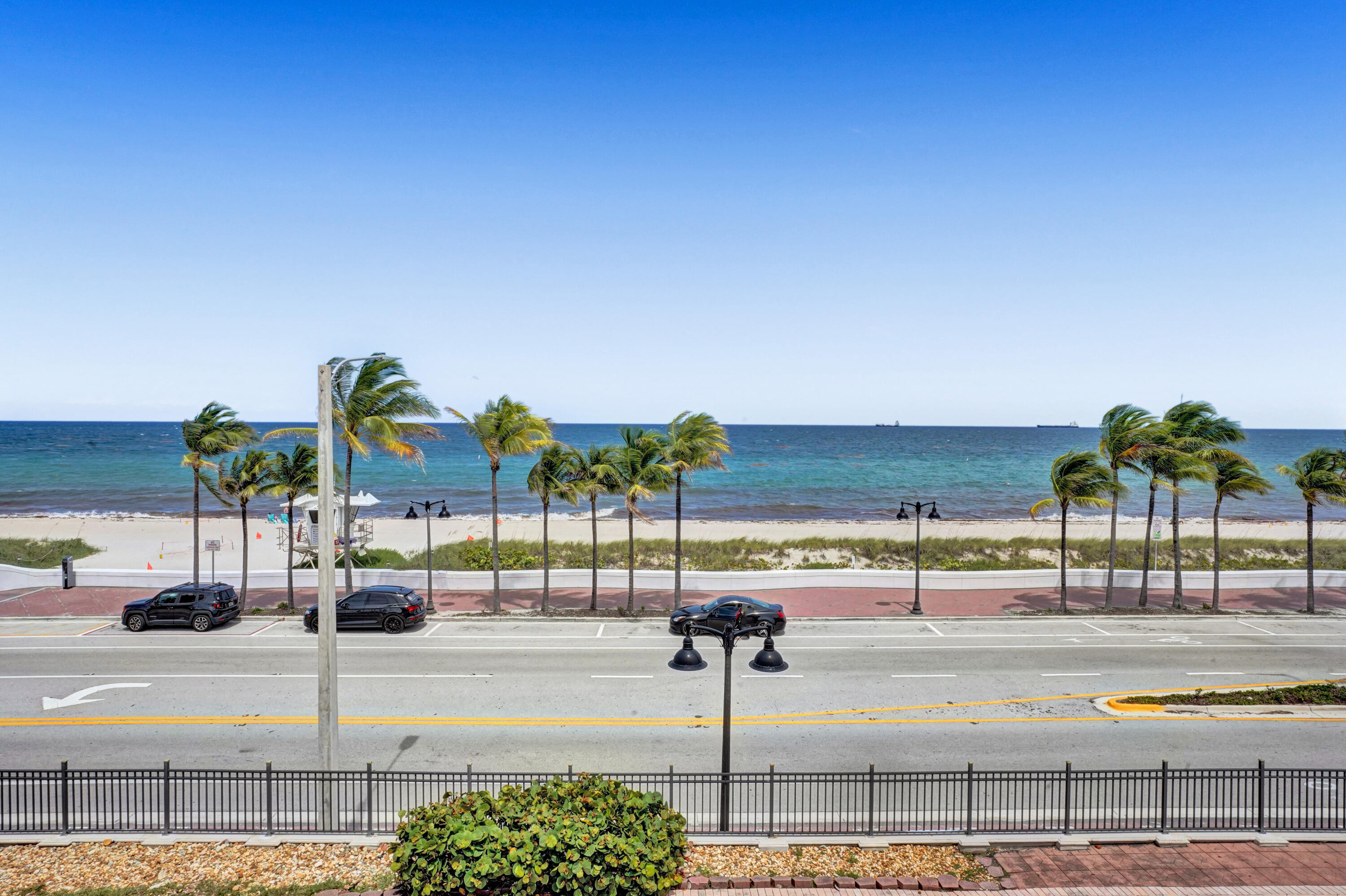 LAS OLAS BY THE SEA EXT - Residential