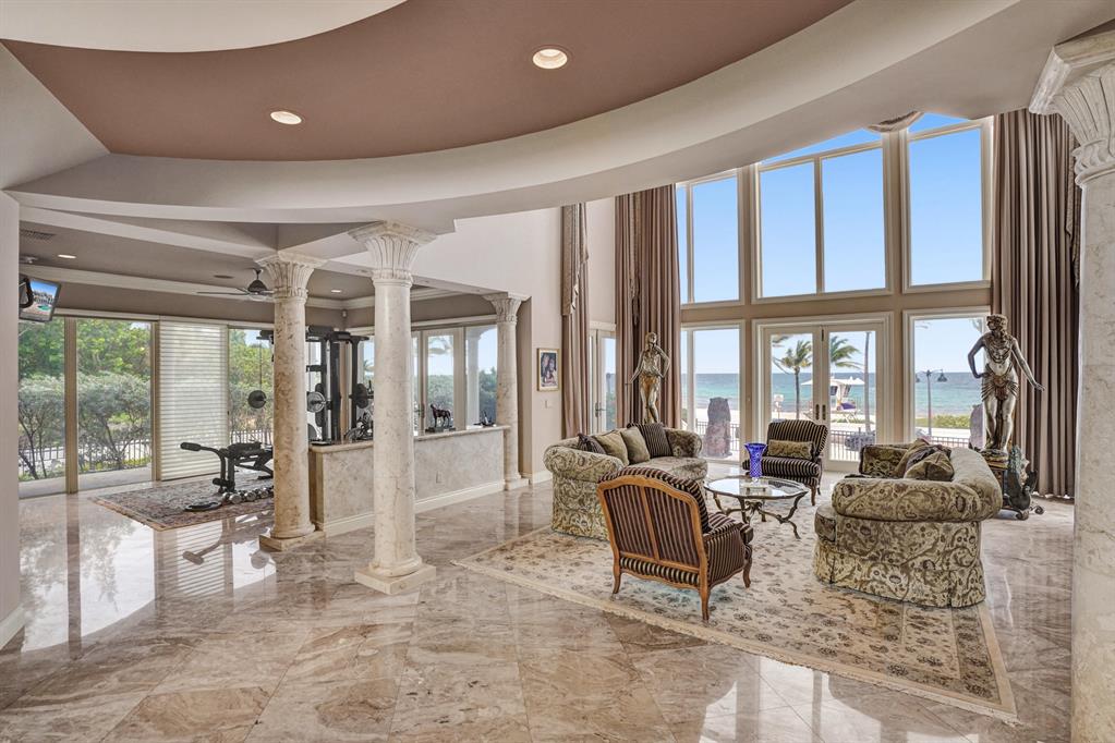 LAS OLAS BY THE SEA EXT - Residential