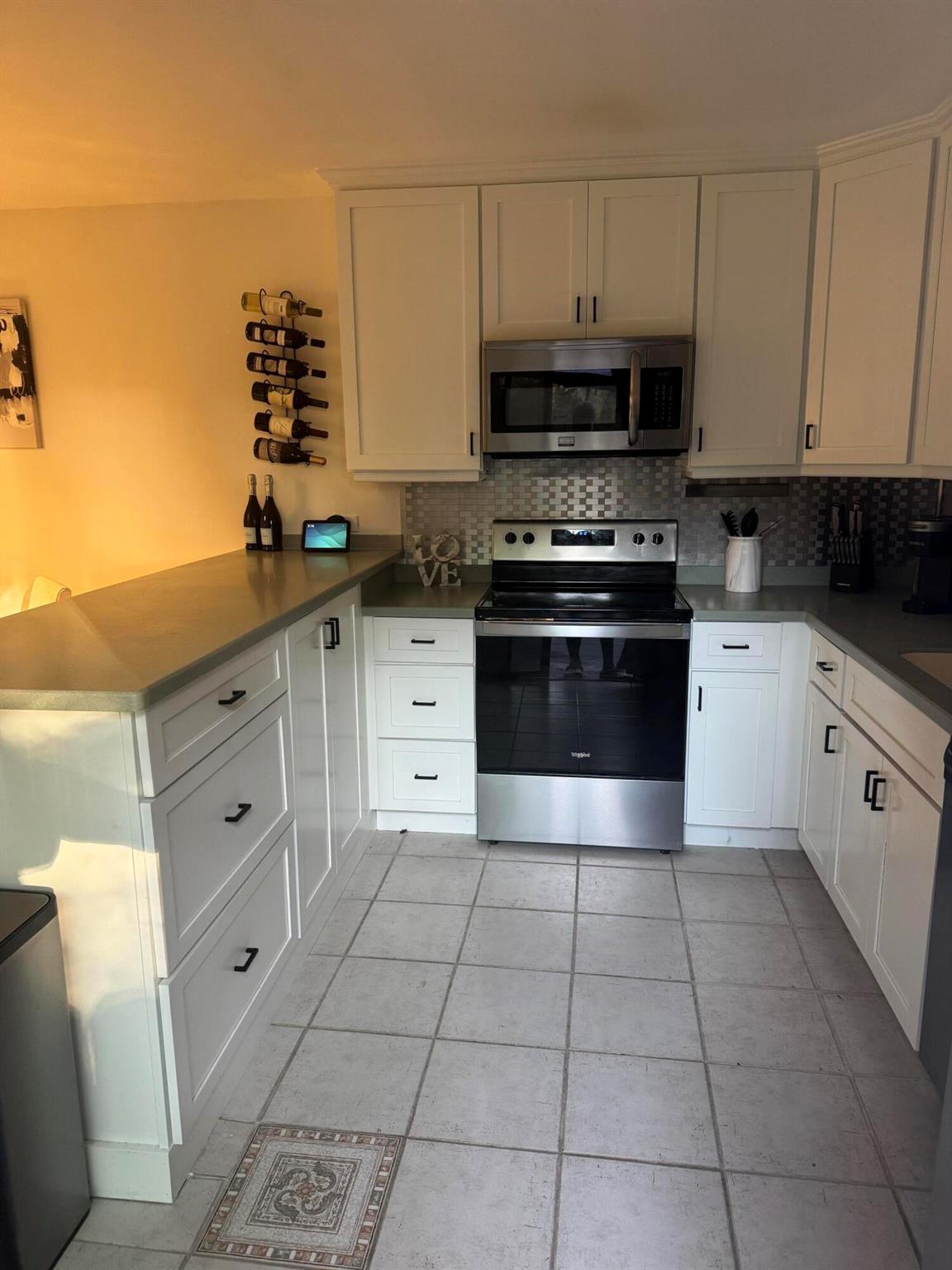 RIVER PINES - Residential Lease