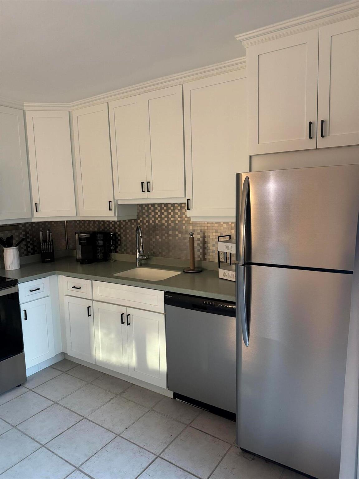 RIVER PINES - Residential Lease