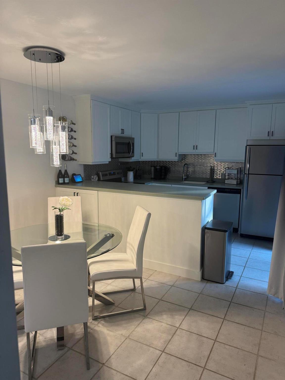 RIVER PINES - Residential Lease
