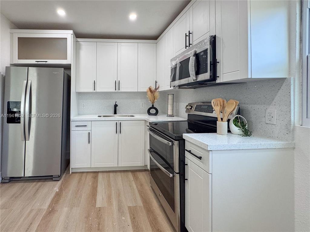 953 NE 37th Street