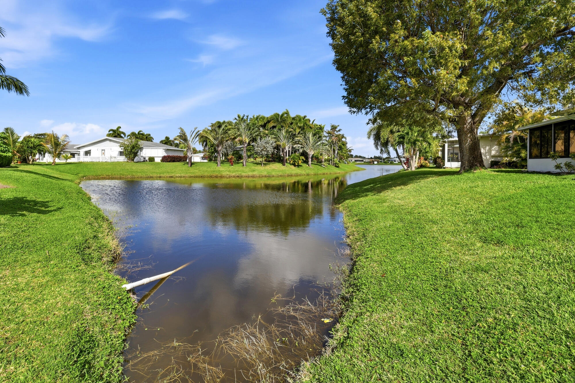 DELRAY VILLAS 4/5 - Residential