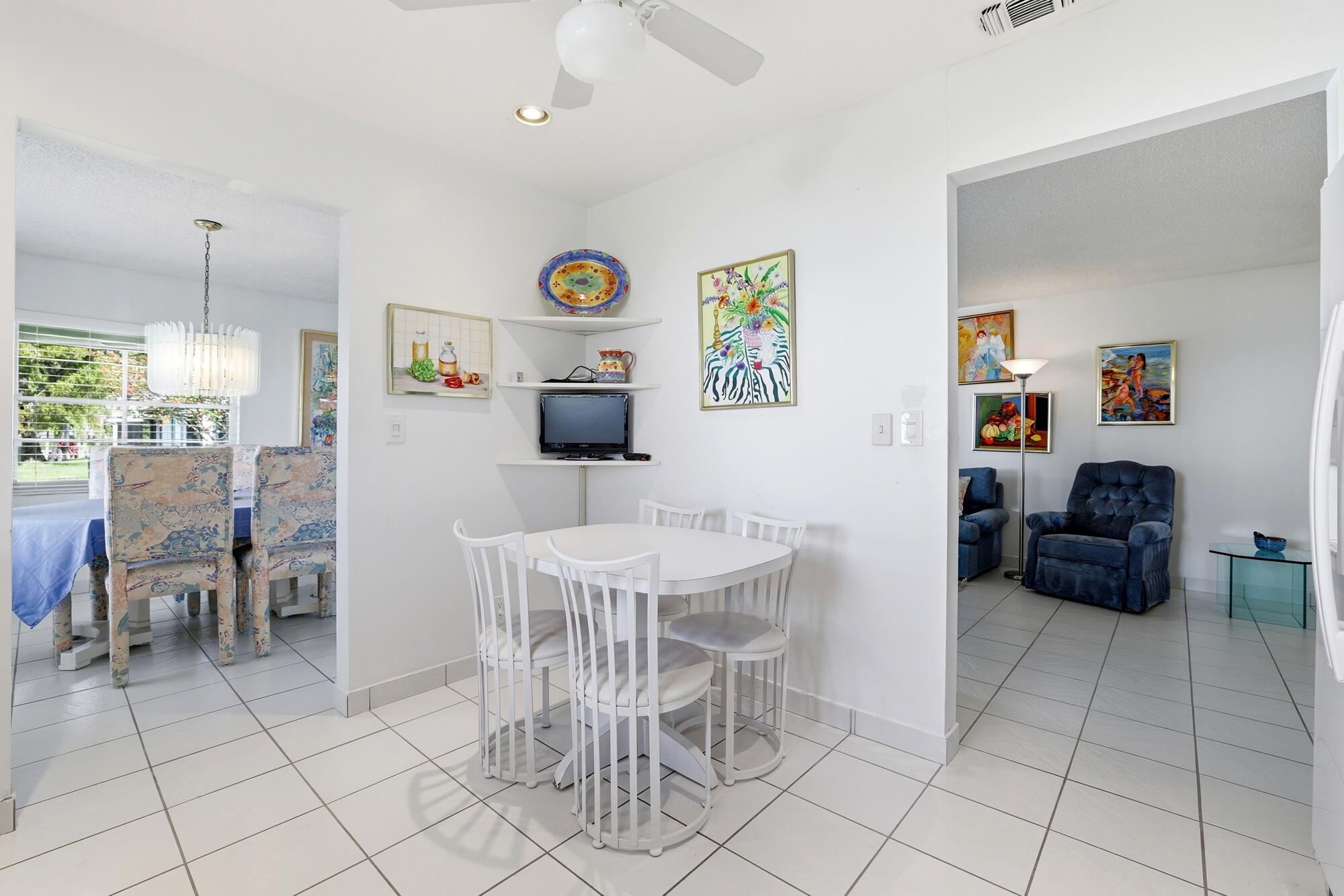 DELRAY VILLAS 4/5 - Residential