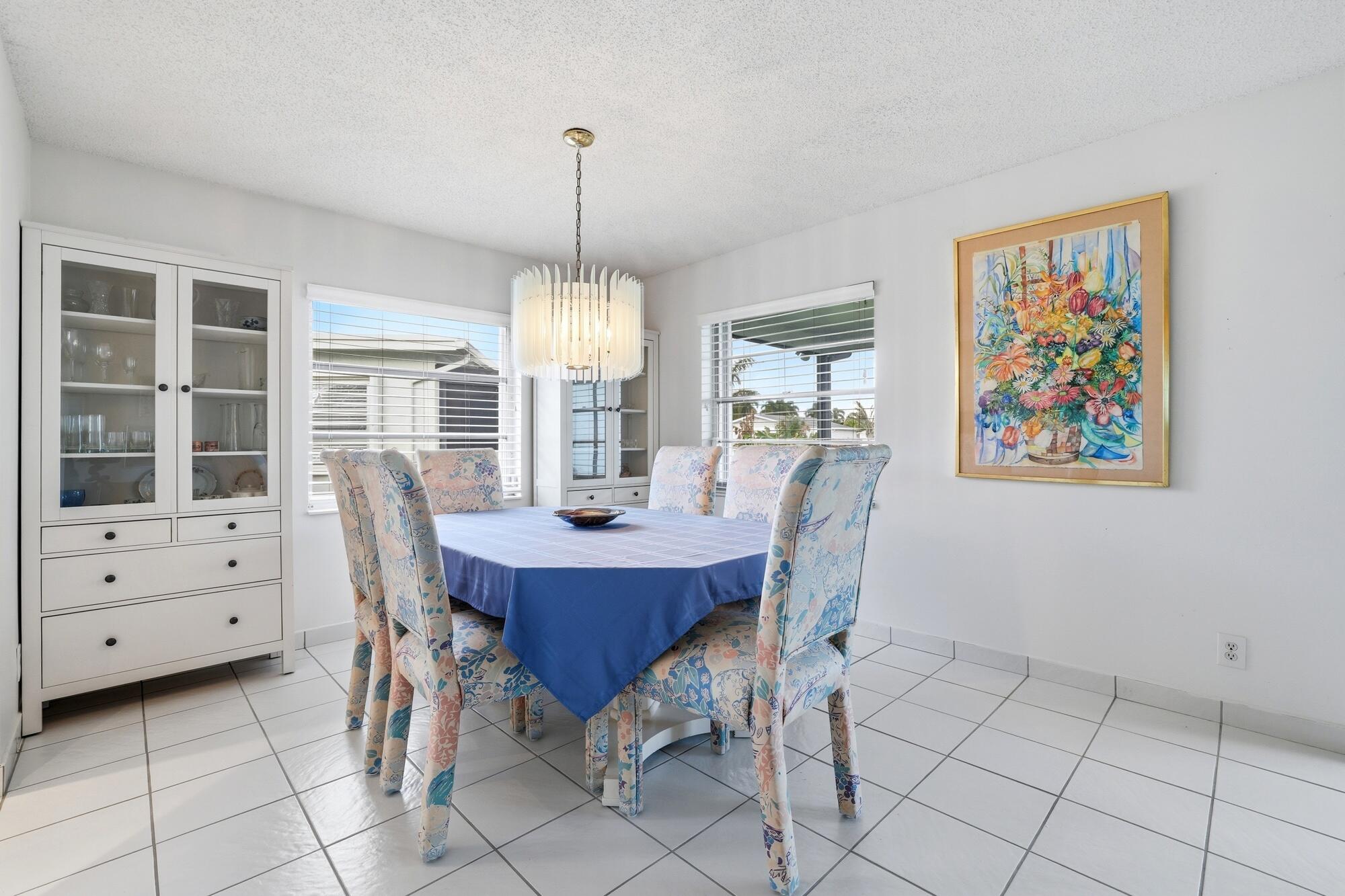 DELRAY VILLAS 4/5 - Residential