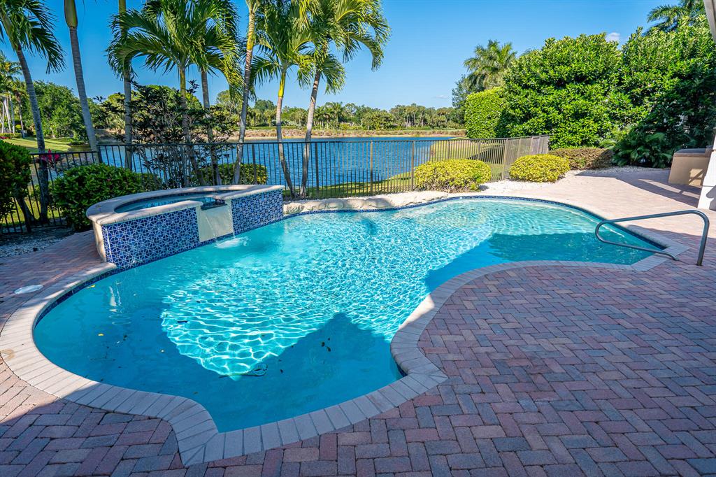 ADDISON RESERVE - Residential