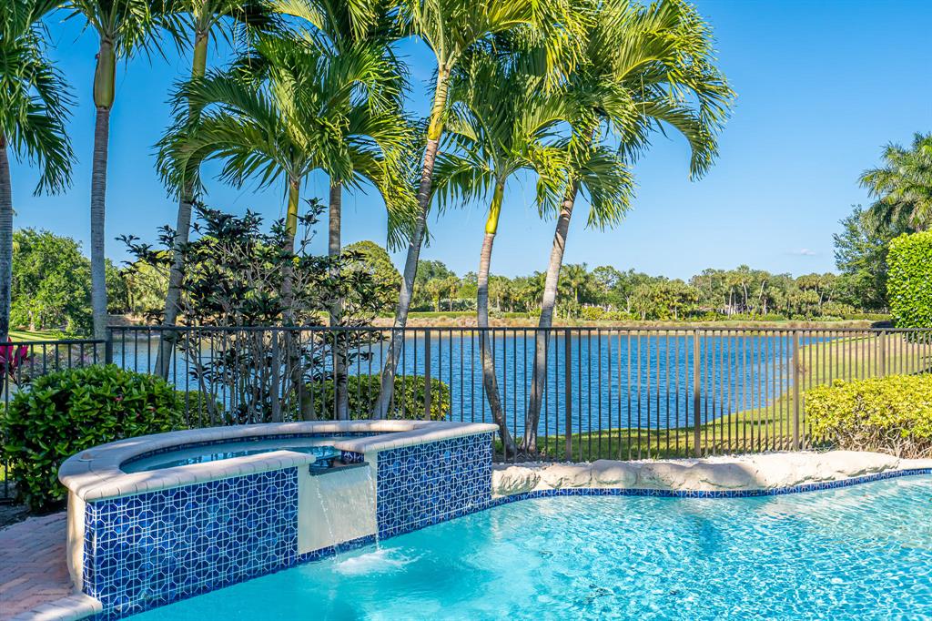 ADDISON RESERVE - Residential