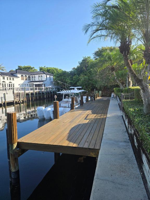 FRENCHMANS CREEK - Residential