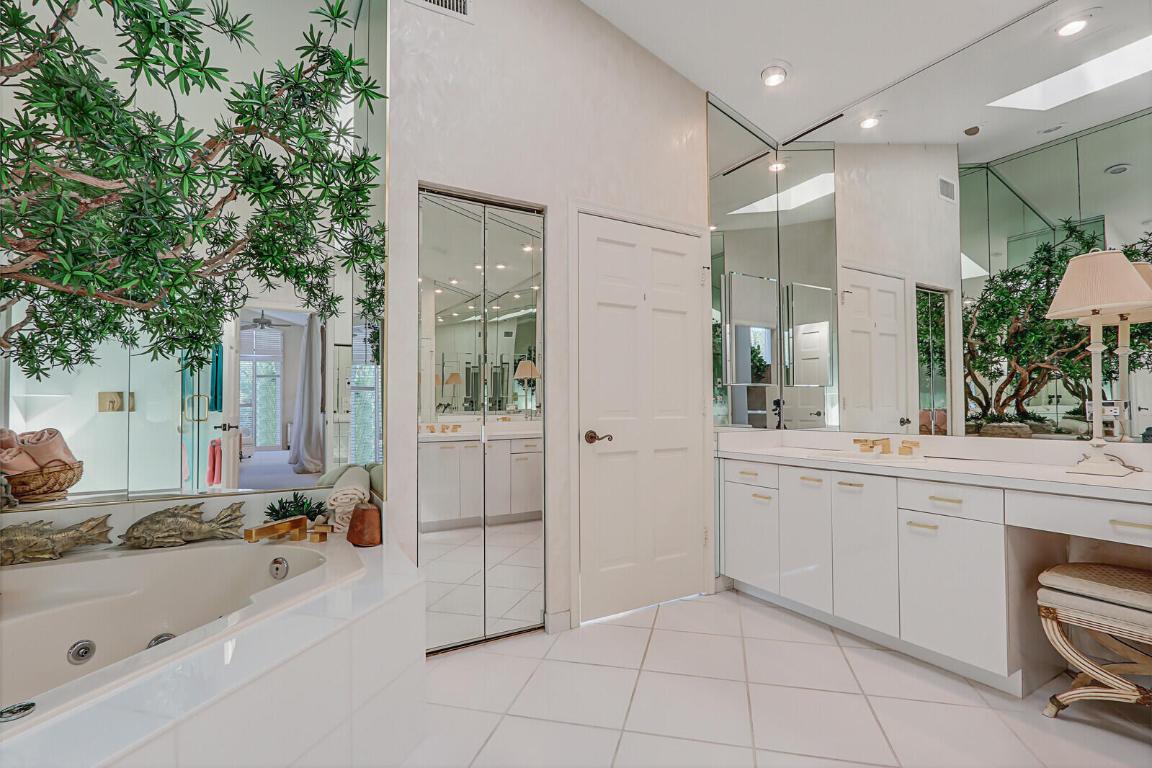 FRENCHMANS CREEK - Residential