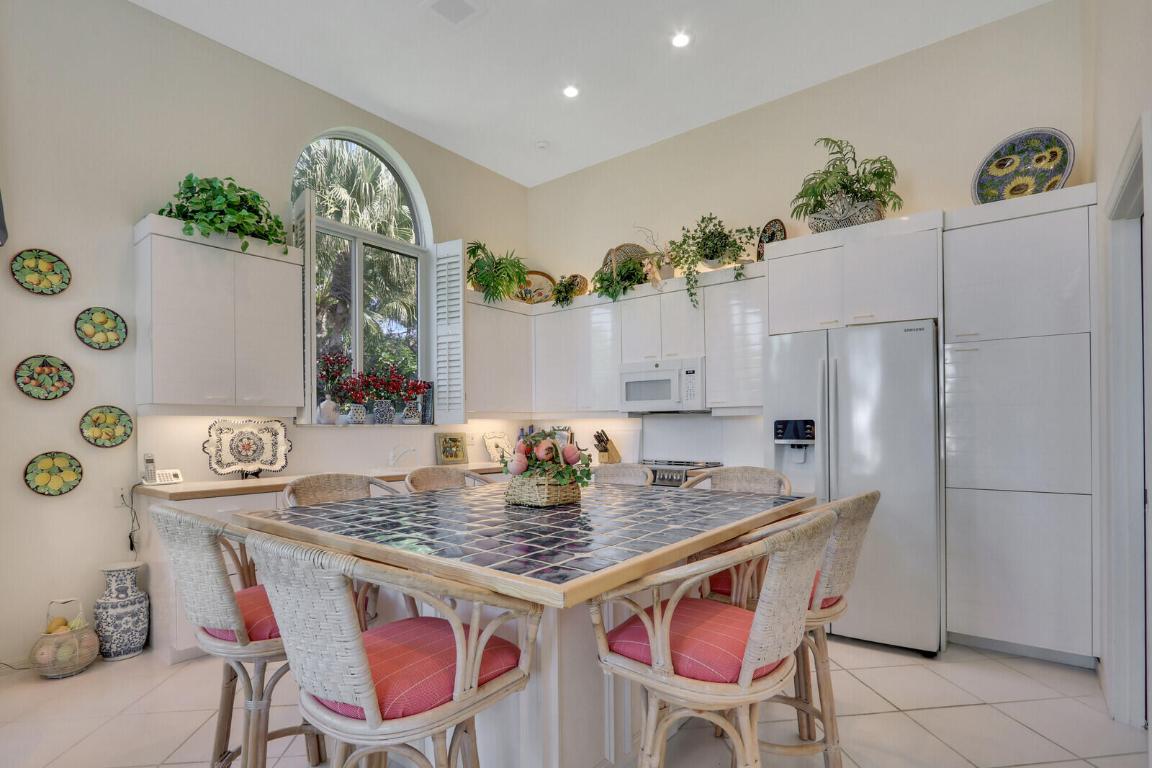 FRENCHMANS CREEK - Residential