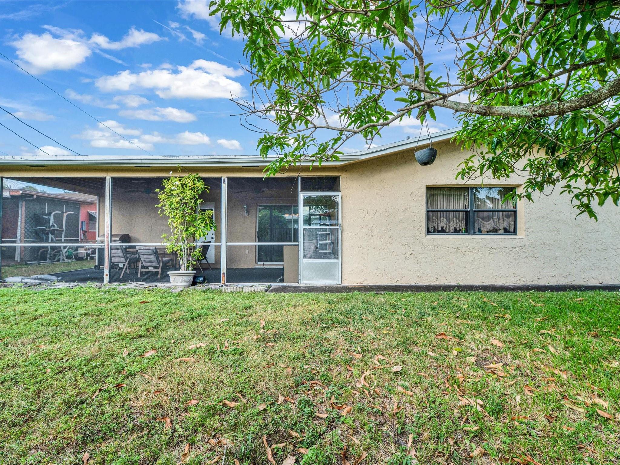 Sunrise Golf Village Sec - Residential