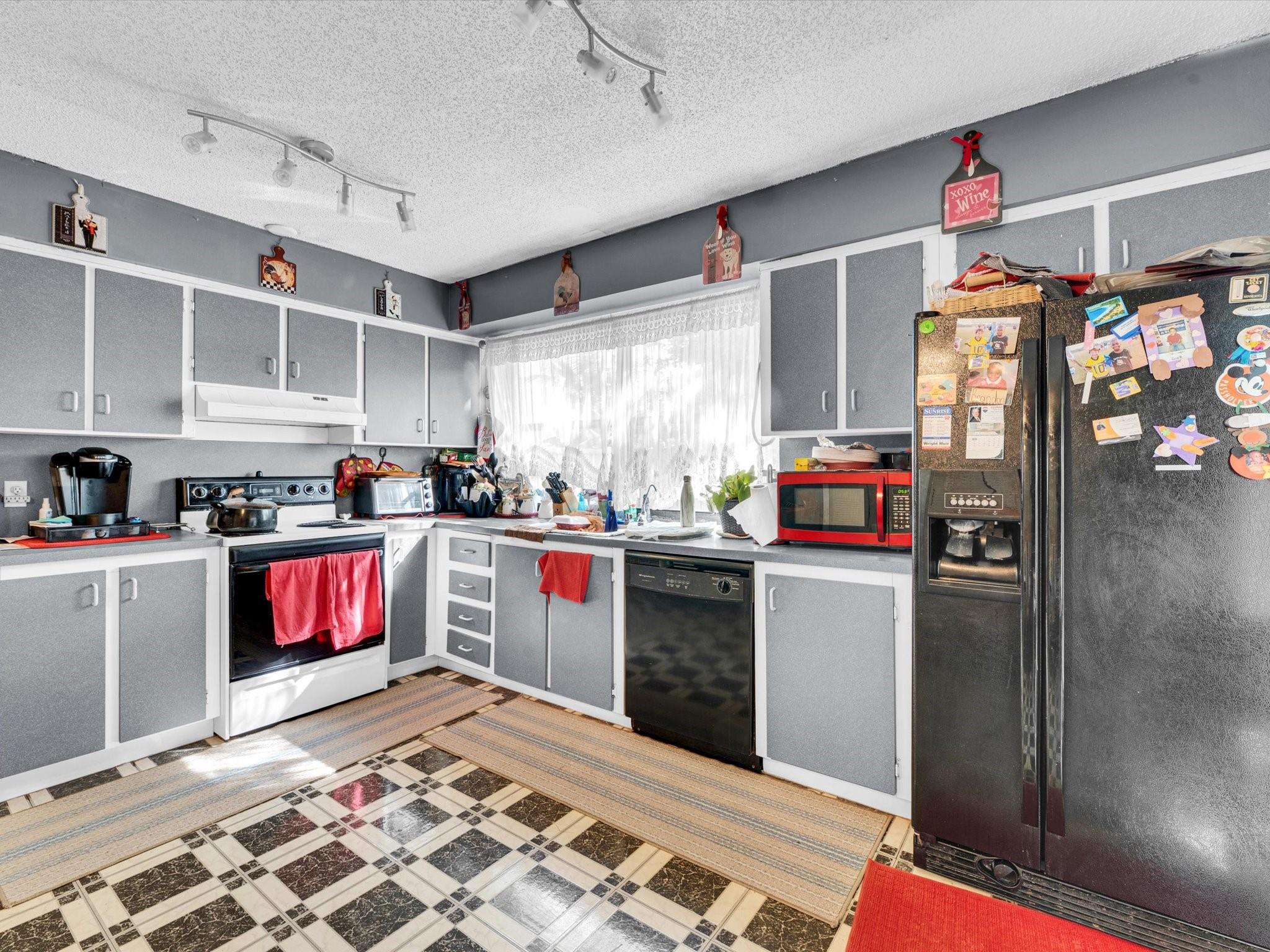 Sunrise Golf Village Sec - Residential