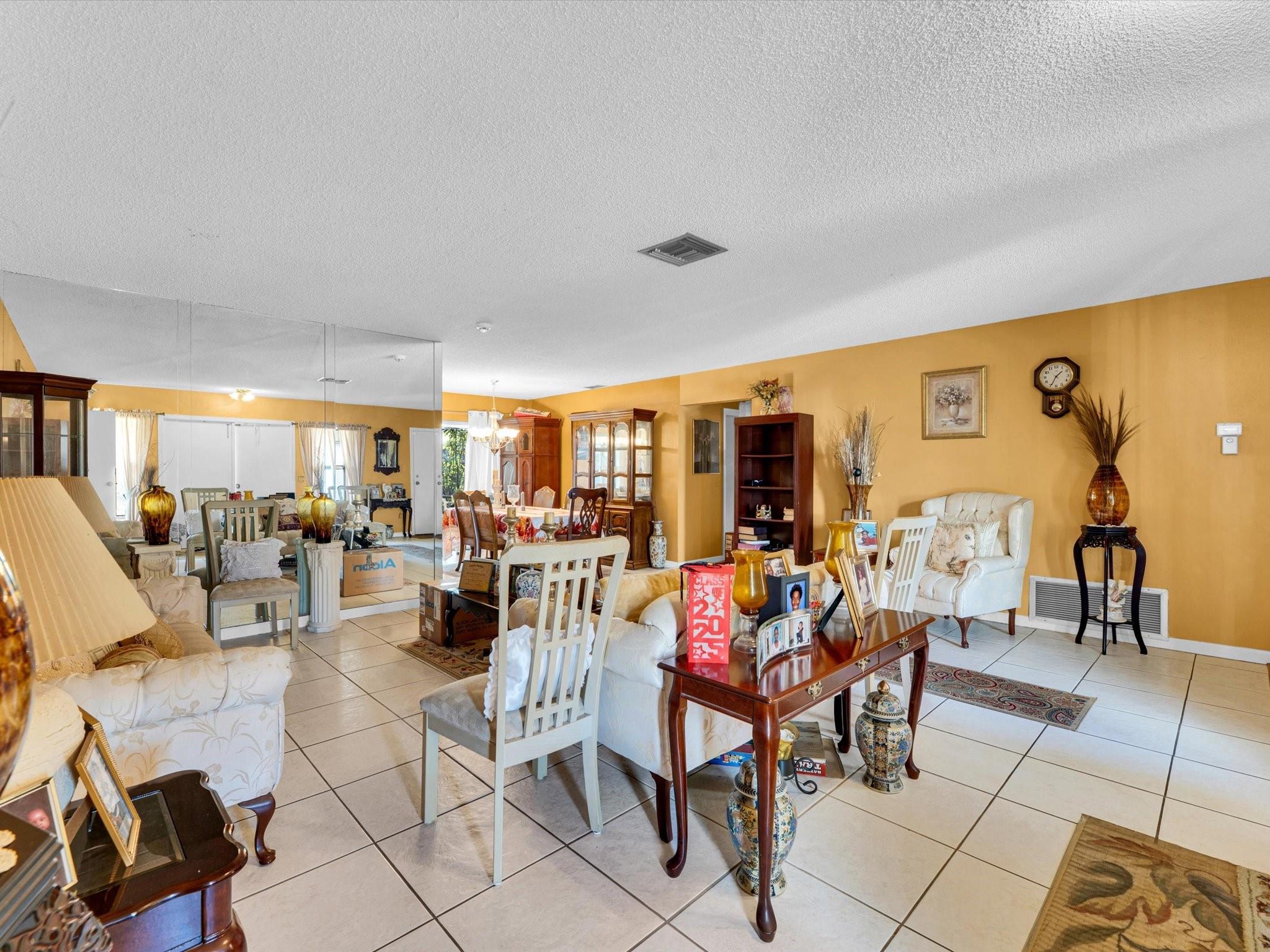 Sunrise Golf Village Sec - Residential