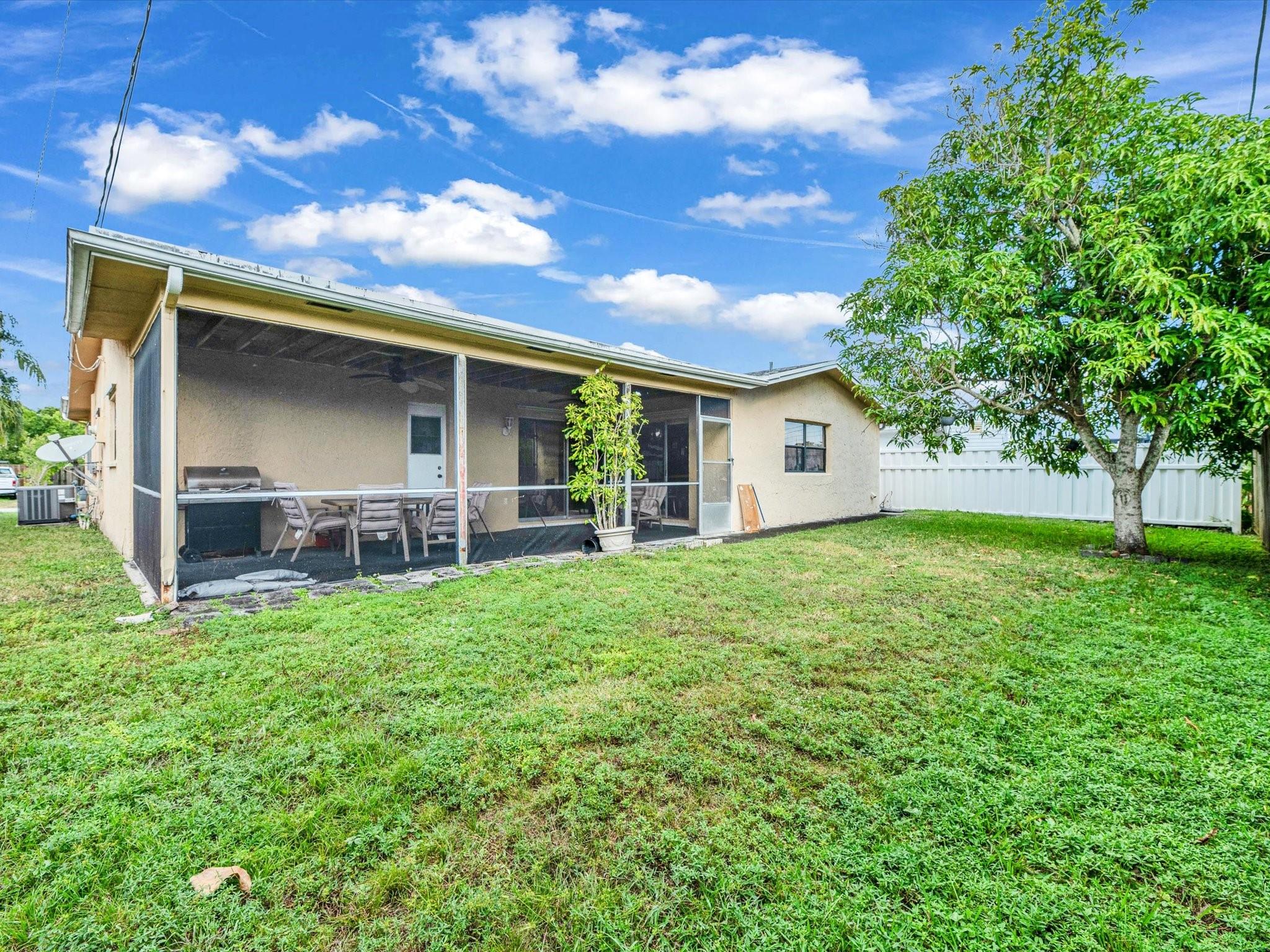 Sunrise Golf Village Sec - Residential