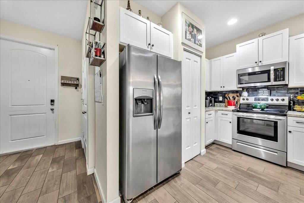 Photo of 366 SE 1st Drive, Deerfield Beach, FL 33441 (MLS # F10491149)