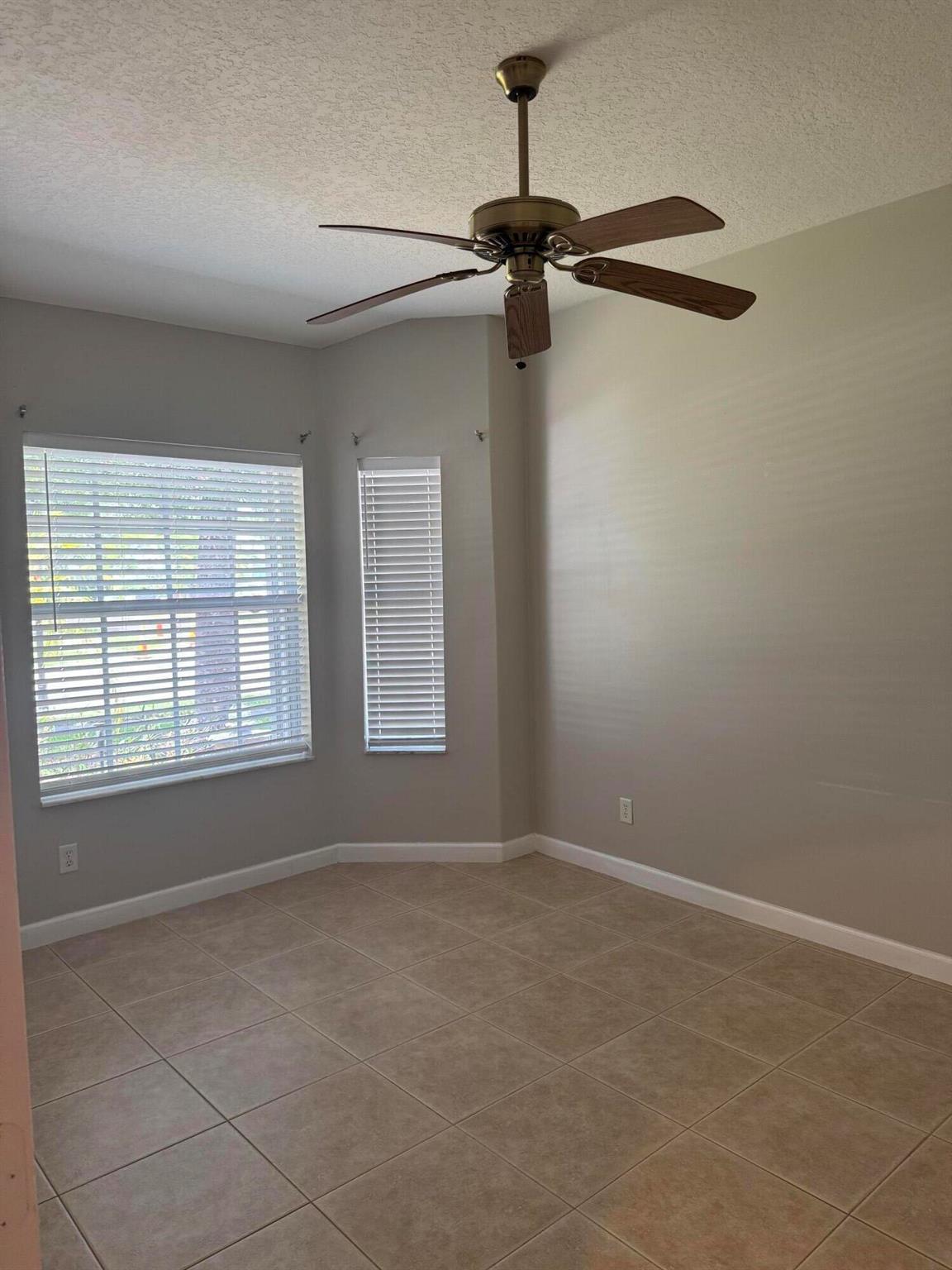 KENWOOD VILLAGE PD SUBDIVISION - Residential Lease