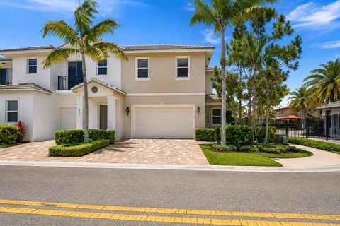 Tiny photo for 6993 Pines Circle, Coconut Creek, FL 33073 (MLS # B26039333)
