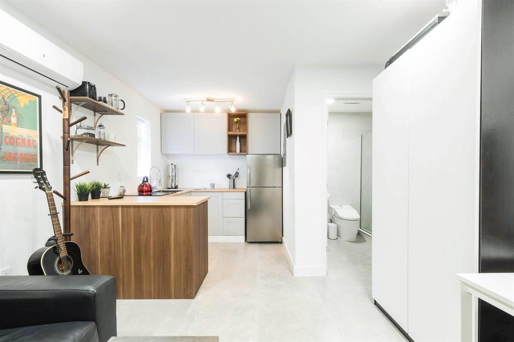 Photo of 1826 JEFFERSON Street #2, Hollywood, FL 33020 (MLS # B26061149)