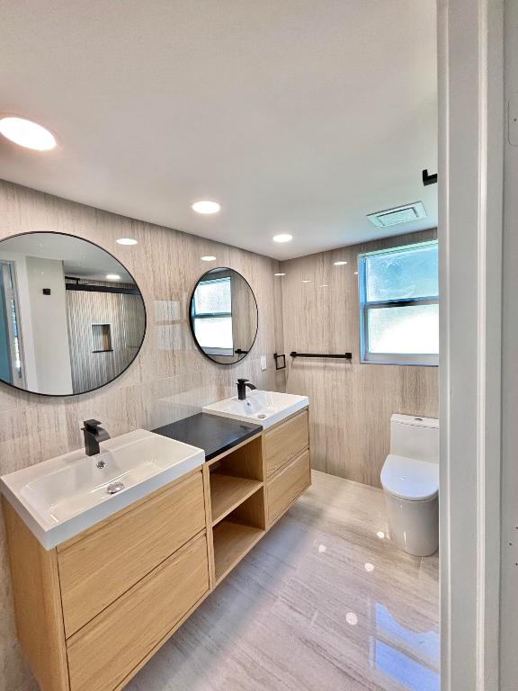 PALM-AIRE COUNTRY CLUB - Residential