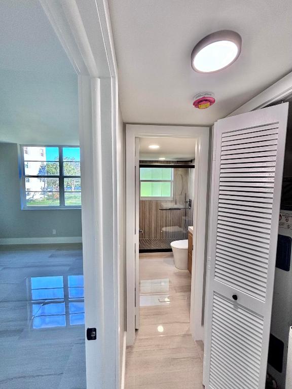 PALM-AIRE COUNTRY CLUB - Residential