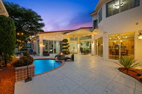 Tiny photo for 980 Bel Aire Drive West, Pembroke Pines, FL 33027 (MLS # B26037099)
