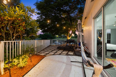 Tiny photo for 980 Bel Aire Drive West, Pembroke Pines, FL 33027 (MLS # B26037099)