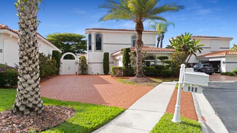 Tiny photo for 980 Bel Aire Drive West, Pembroke Pines, FL 33027 (MLS # B26037099)