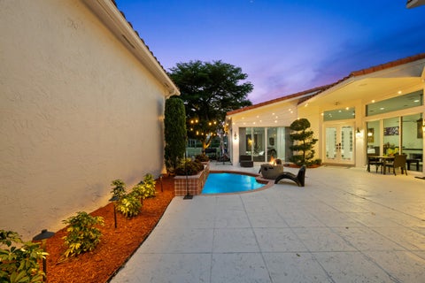 Tiny photo for 980 Bel Aire Drive West, Pembroke Pines, FL 33027 (MLS # B26037099)