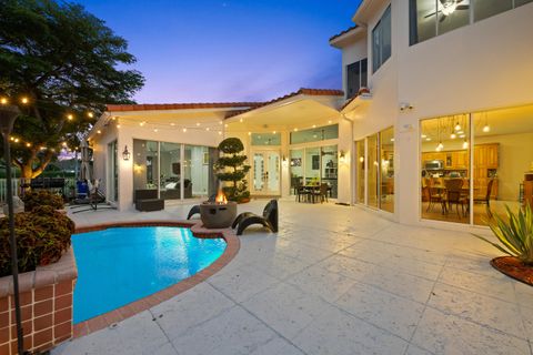 Tiny photo for 980 Bel Aire Drive West, Pembroke Pines, FL 33027 (MLS # B26037099)