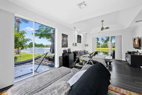 Tiny photo for 980 Bel Aire Drive West, Pembroke Pines, FL 33027 (MLS # B26037099)