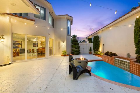 Tiny photo for 980 Bel Aire Drive West, Pembroke Pines, FL 33027 (MLS # B26037099)