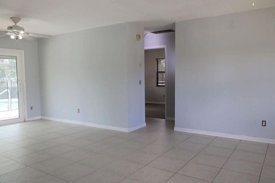 : PORT ST LUCIE SECTION 9 - Residential