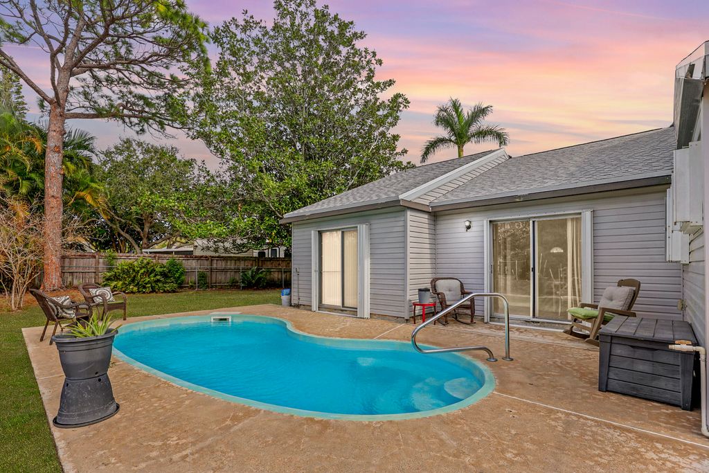 Photo of 7842 W Blairwood Circle, Lake Worth, FL 33467 (MLS # R11162575)