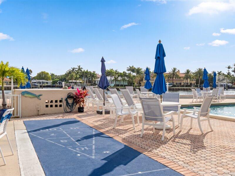 SNUG HARBOR GARDENS CONDO - Residential