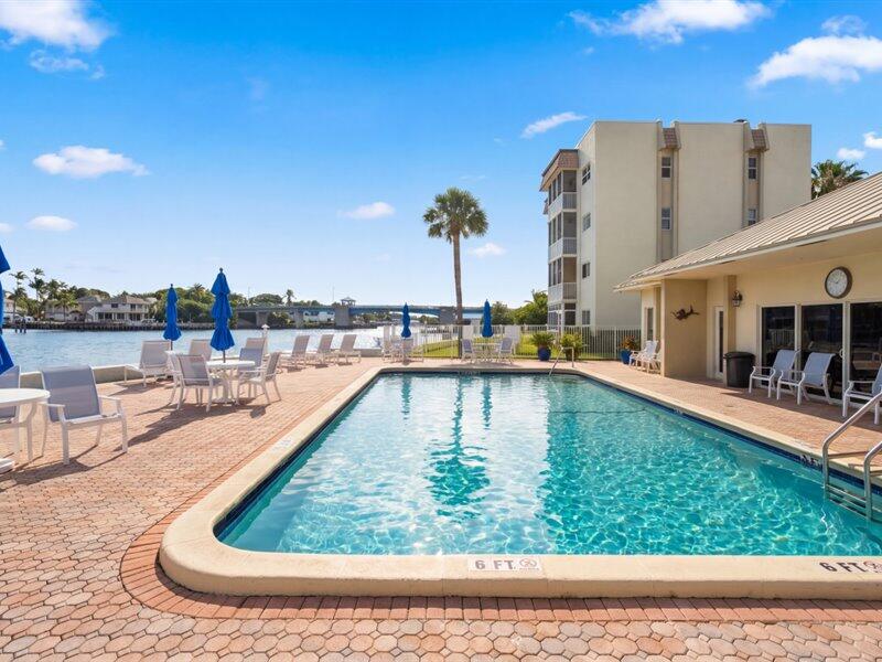 SNUG HARBOR GARDENS CONDO - Residential