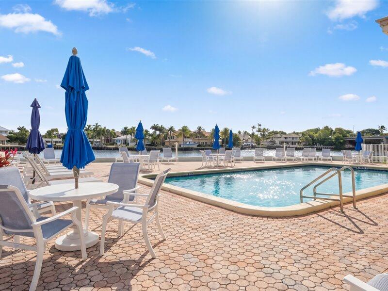 SNUG HARBOR GARDENS CONDO - Residential