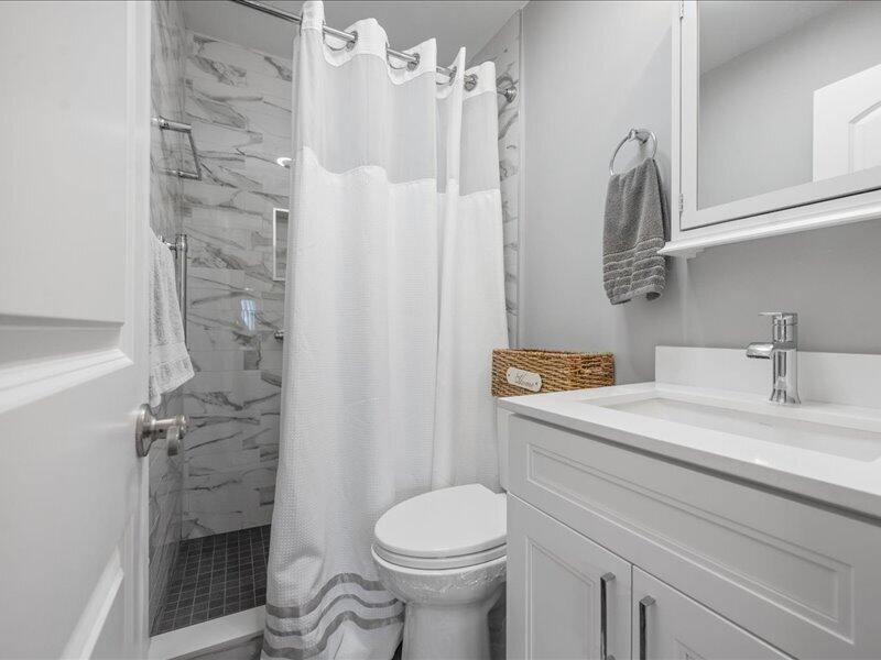 SNUG HARBOR GARDENS CONDO - Residential