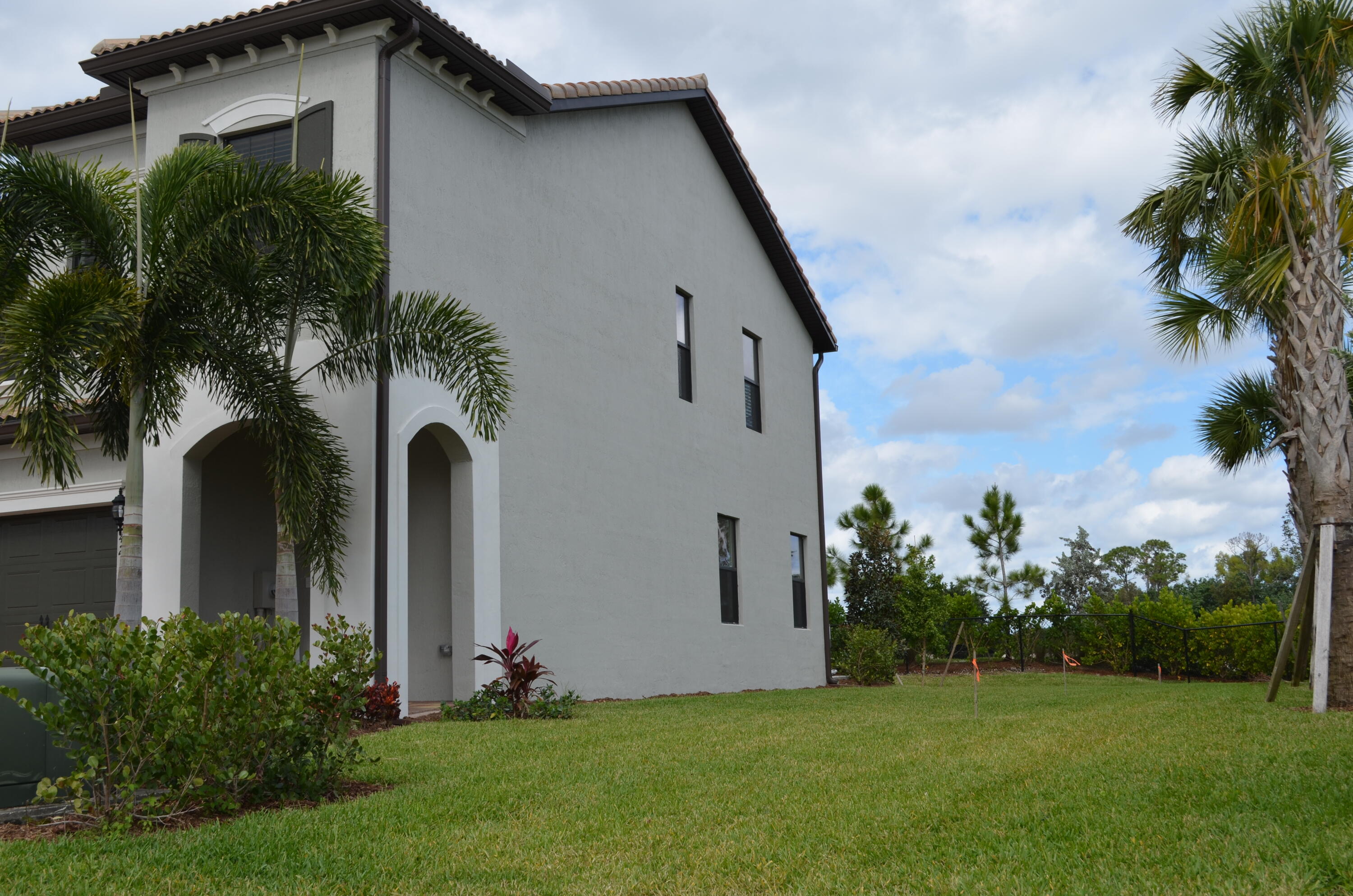 FIELDS AT GULFSTREAM POLO - Residential Lease