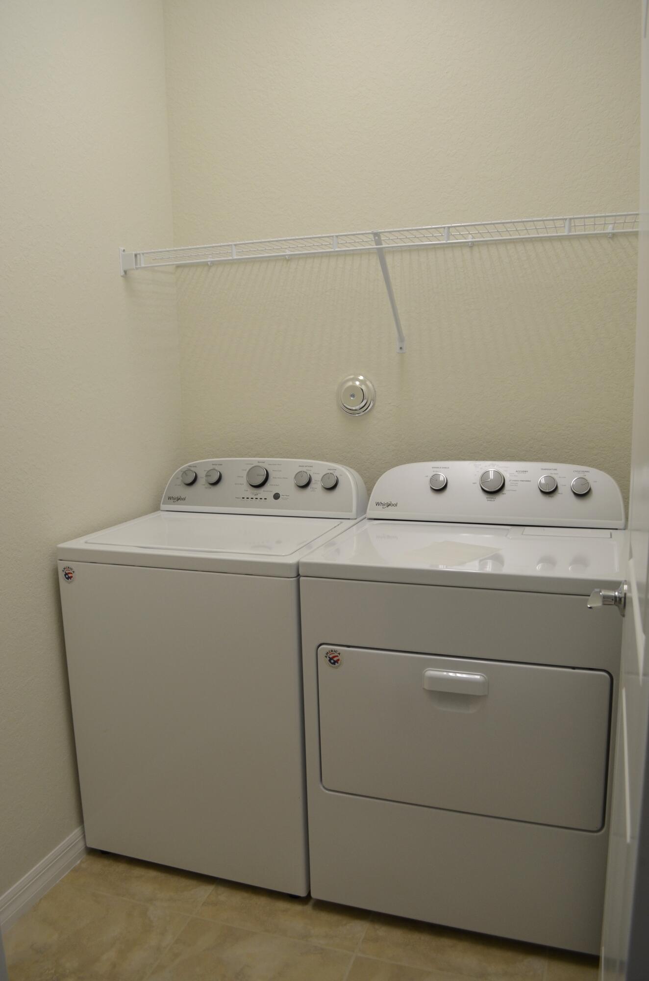 FIELDS AT GULFSTREAM POLO - Residential Lease