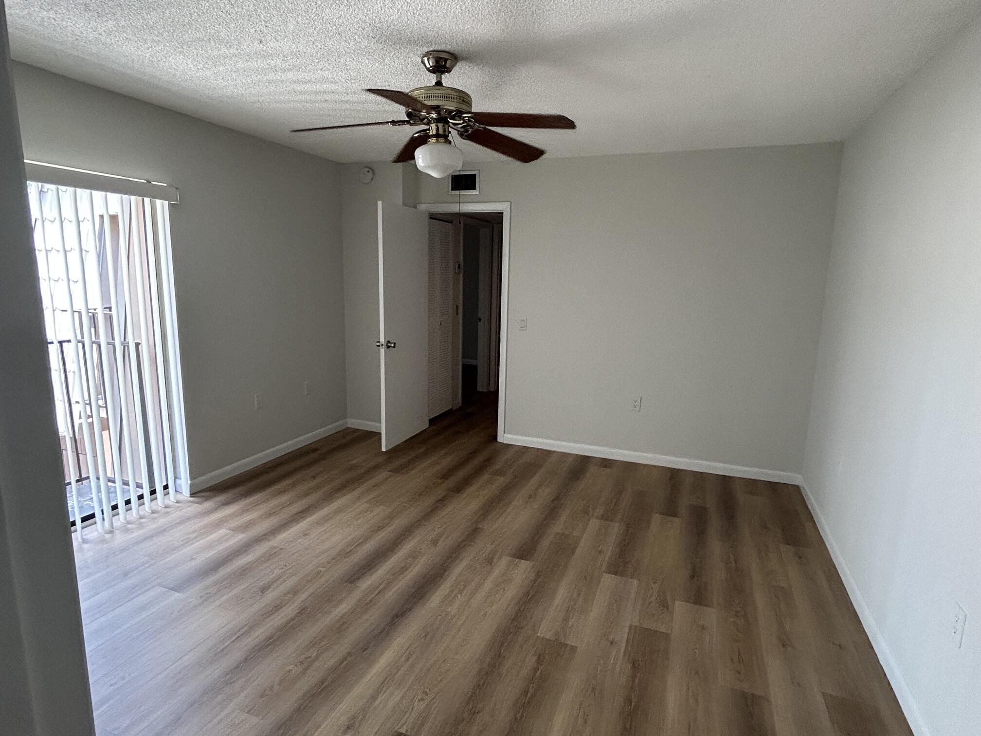 VILLAGE OF SANDALWOOD LAKES SOUTH - Residential Lease