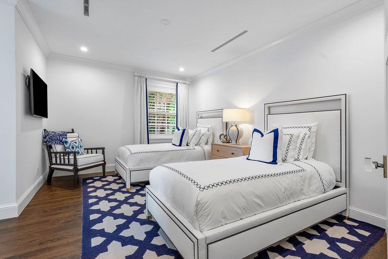 REVERIE - Residential