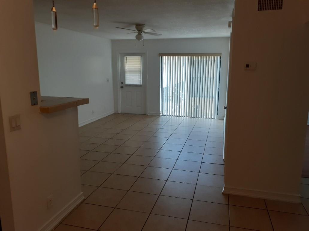 11396 Royal Palm Blvd 11396