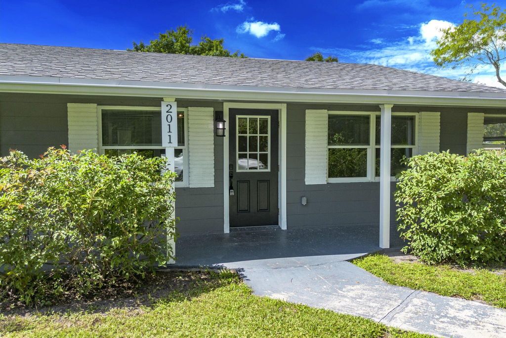 Photo of 2011 N 51st Court, Fort Pierce, FL 34947 (MLS # R11131042)