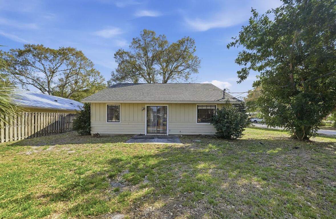 VERO BEACH HOMESITES UNIT NO 1-A - Residential