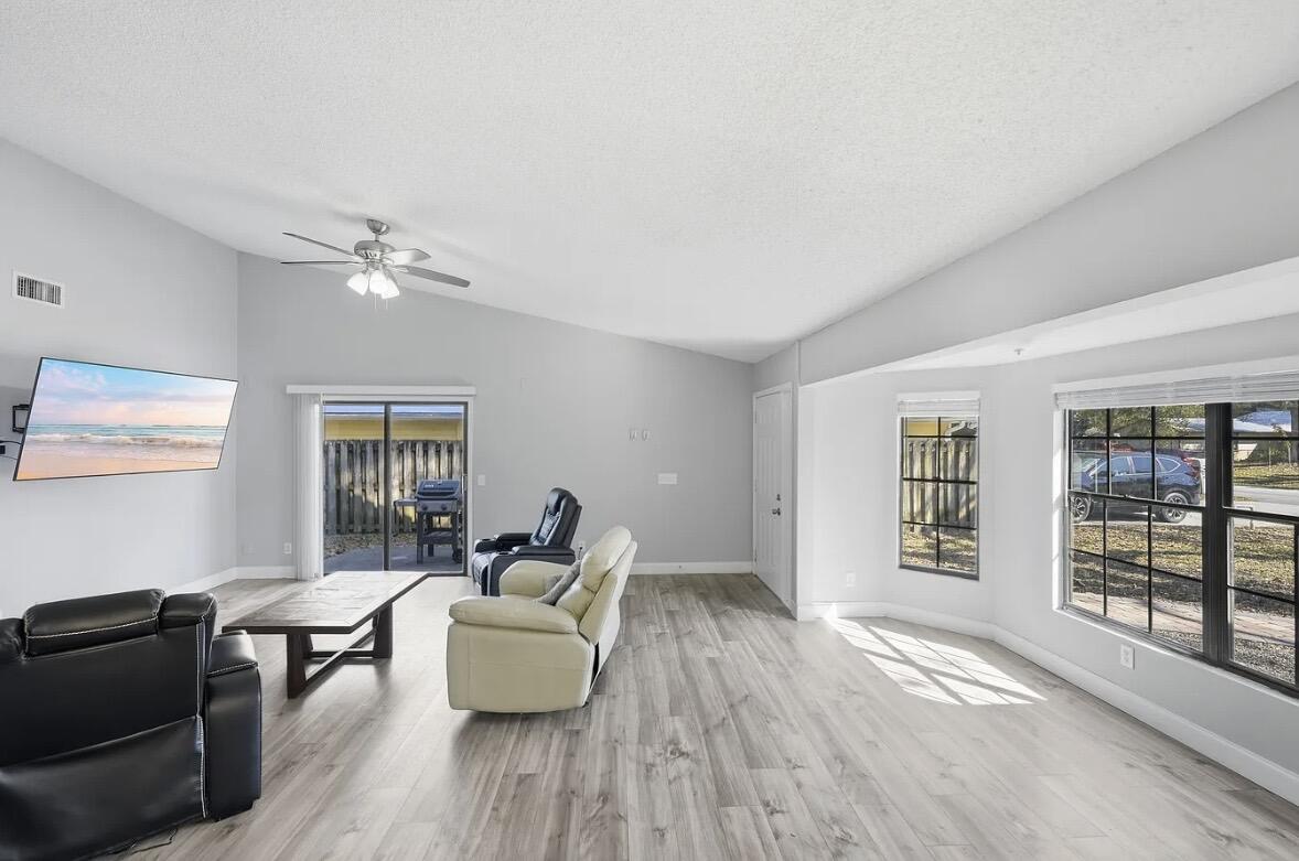 VERO BEACH HOMESITES UNIT NO 1-A - Residential